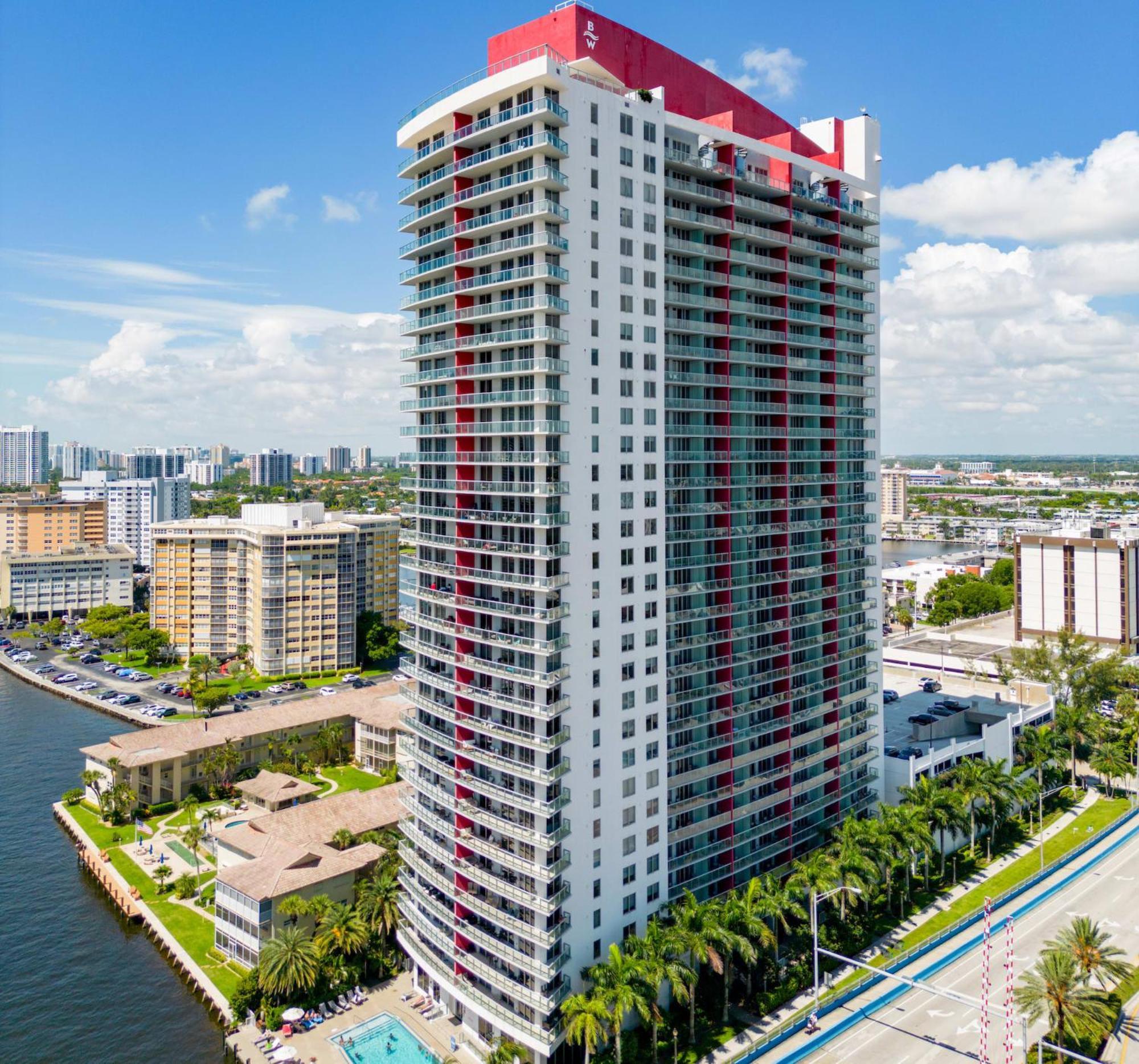 הוילה 2602 E Hallandale Beach Blvd 1 Br מראה חיצוני תמונה
